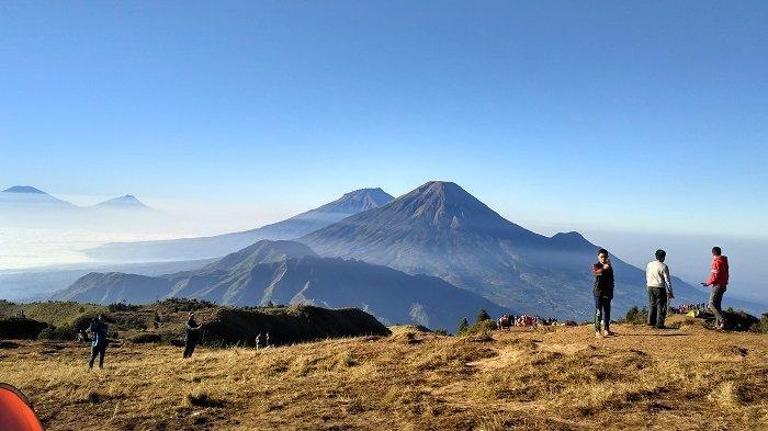 Hiking Gn. Sindoro Mepo Basecamp Kledung